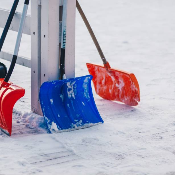 Snow removal and snow shoveling near Akron Ohio.